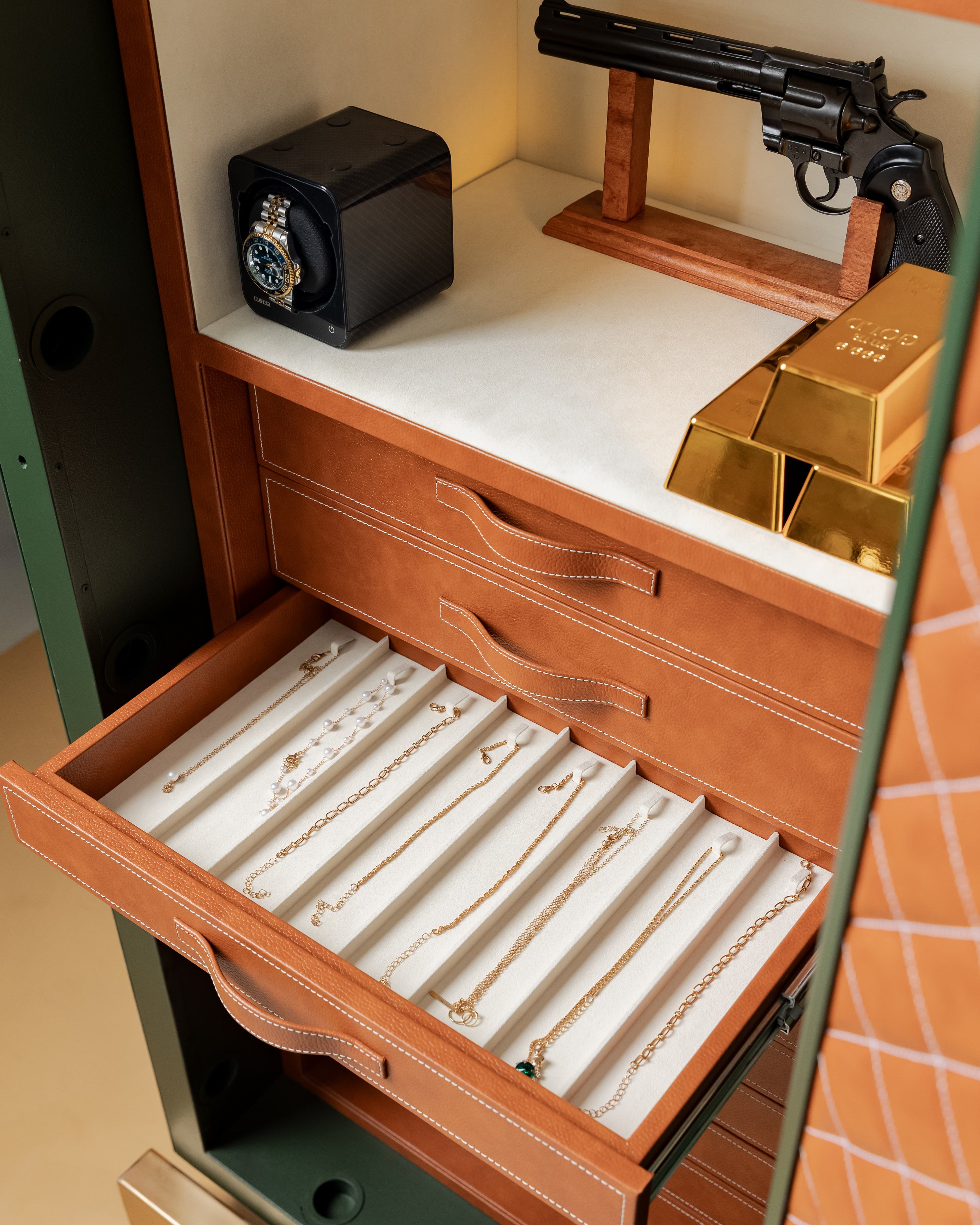 Luxuria Estate Safe — premium engineering detail